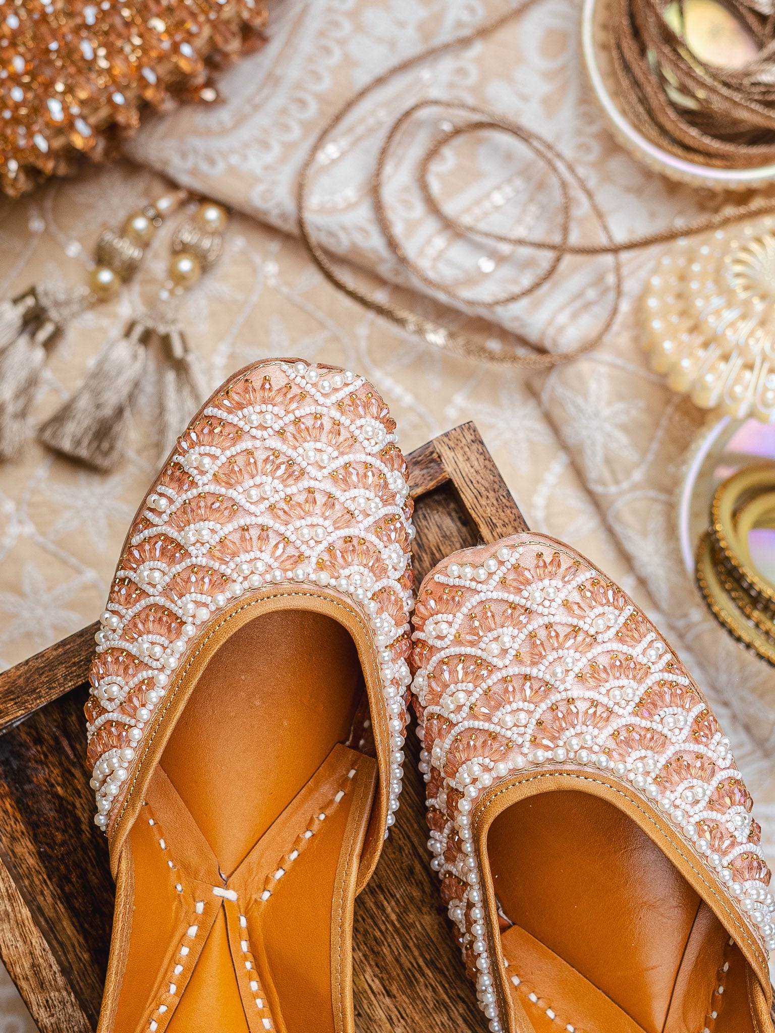 Women Embroidered Mojaris Flats