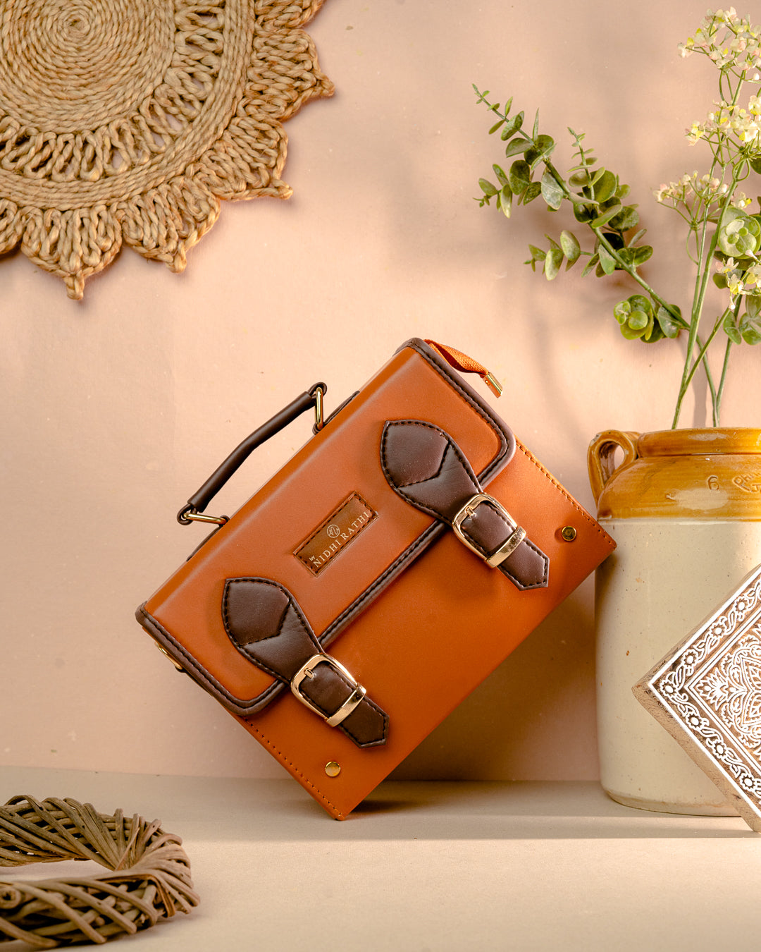 Tan Solid Casual Handheld Bag